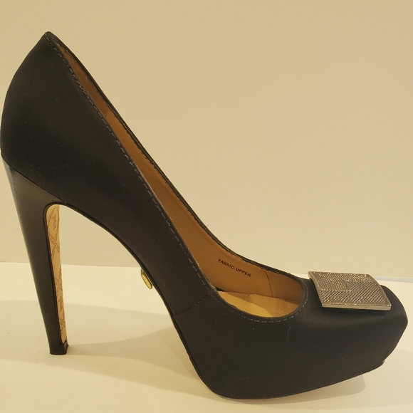 Super Hot L.A.M.B Heels - Picture 8 of 11